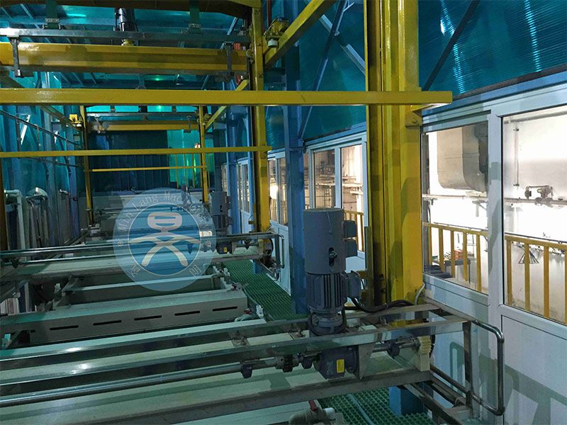 龍門行車電泳生產線